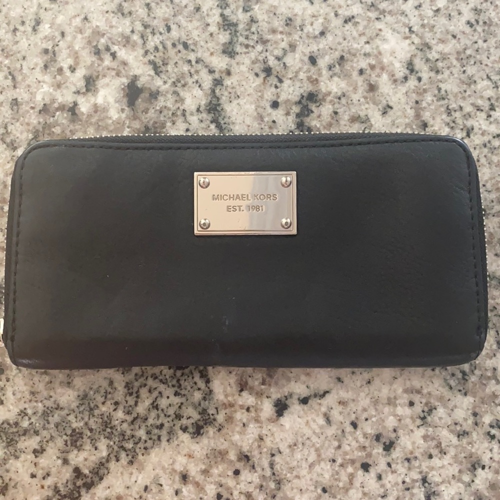 Michael Kors wallet
